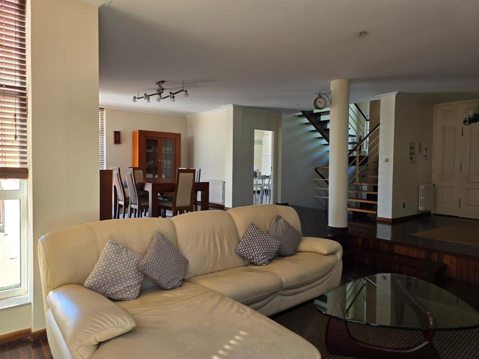 Casa D Aitana Villa ซานติอาโก เด กอมโปสเตลา ภายนอก รูปภาพ